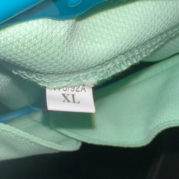 $1 GREEN DRESS ASIAN SIZE XL BUT ITS MORE OF A MED. NEW. $1 WITH ANY $10 ORDER O - Picture 9 of 9